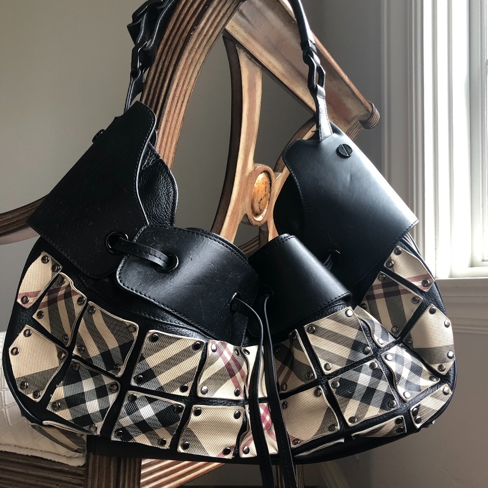 UNIQUE - BURBERRY HANDBAG